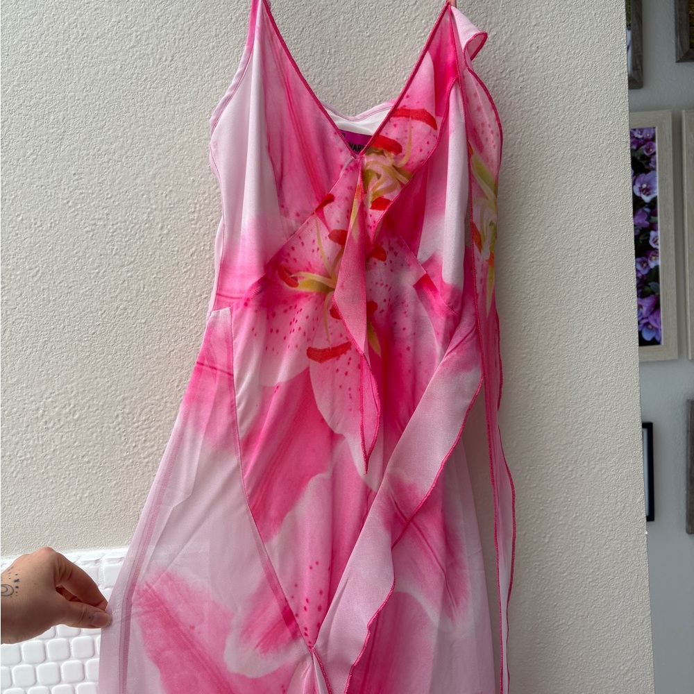 Elegant Pink Floral Backless Dress